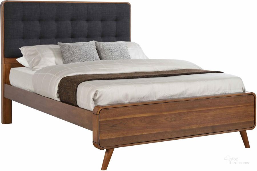 The appearance of Robyn Dark Walnut King Panel Bed designed by Coaster in the transitional interior design. This brown piece of furniture  was selected by 1StopBedrooms from Robyn Collection to add a touch of cosiness and style into your home. Sku: 205131KEB1;205131KEB2;205131KEB3. Bed Type: Panel Bed. Material: Fabric. Product Type: Panel Bed. Bed Size: King. Image1