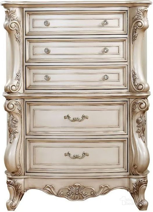 The appearance of Royal Oak Antique White Chest designed by Isaac Tahari in the transitional interior design. This antique white piece of furniture  was selected by 1StopBedrooms from Royal Oak Collection to add a touch of cosiness and style into your home. Sku: 27446. Product Type: Chest. Material: MDF. Image1