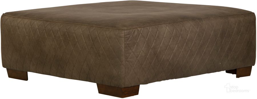 The appearance of Royce 40 Inch Cocktail Ottoman In Taupe designed by Jackson in the traditional interior design. This taupe piece of furniture  was selected by 1StopBedrooms from Royce Collection to add a touch of cosiness and style into your home. Sku: 404312117619127619. Material: Fabric. Product Type: Ottoman. Size: 40.