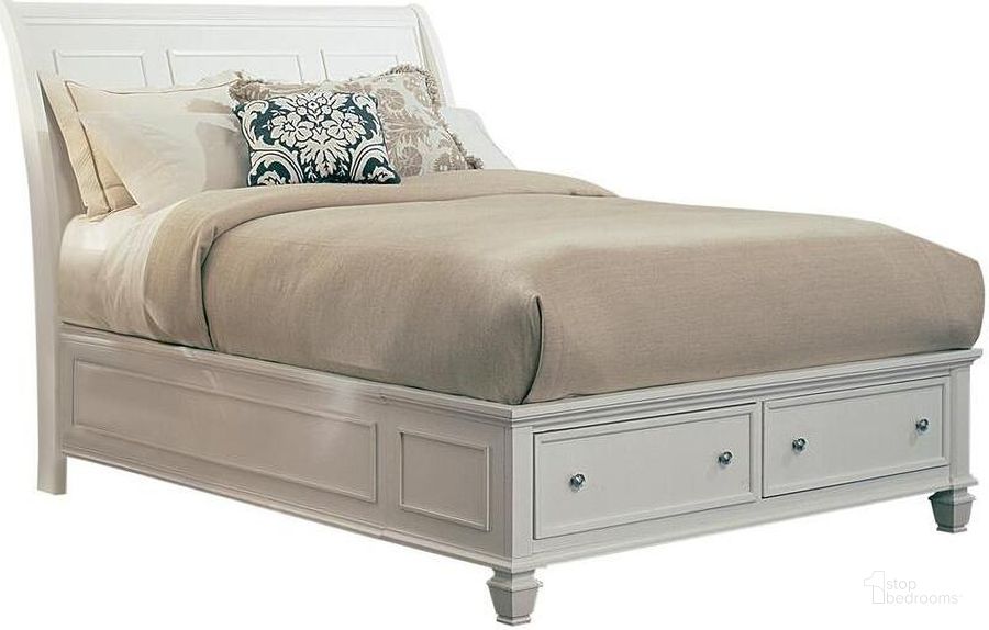 The appearance of Sandy Beach White King Sleigh Storage Bed designed by Coaster in the transitional interior design. This white piece of furniture  was selected by 1StopBedrooms from Sandy Beach Collection to add a touch of cosiness and style into your home. Sku: 201309KEB1;201309KEB2;201309KEB3. Bed Type: Storage Bed. Material: Wood. Product Type: Storage Bed. Bed Size: King. Image1
