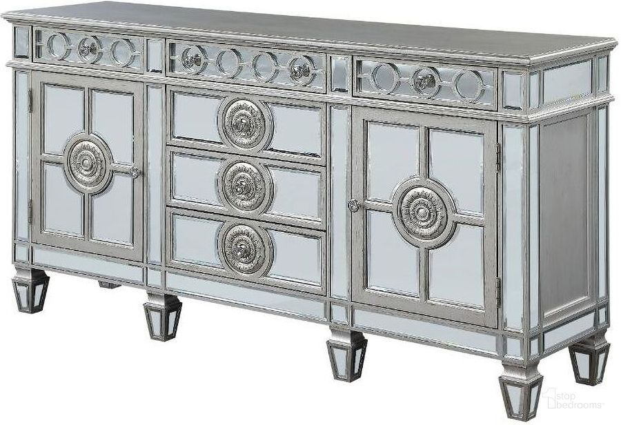 The appearance of Scherffway Antique Platinum Server Servers, Sideboard & Buffet 0qb24342595 designed by Sterling Designs in the glam interior design. This antique platinum piece of furniture  was selected by 1StopBedrooms from Scherffway Collection to add a touch of cosiness and style into your home. Sku: 66164. Material: Wood. Product Type: Server. Image1
