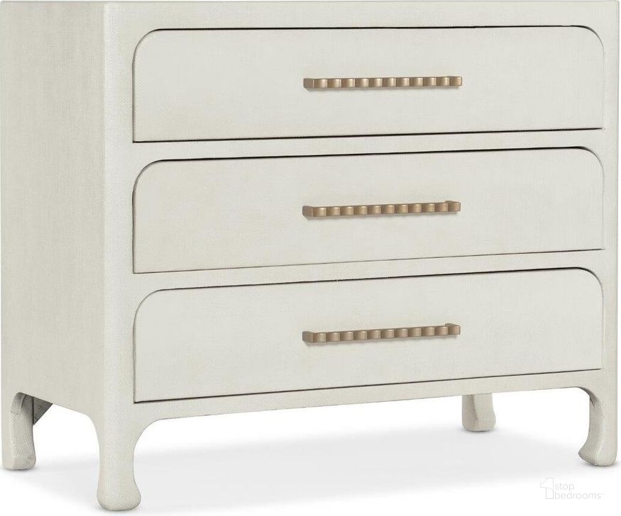 The appearance of Serenity Cruiser Accent Chest 6350-85001-03 designed by Hooker in the transitional interior design. This white piece of furniture  was selected by 1StopBedrooms from Serenity Collection to add a touch of cosiness and style into your home. Sku: 6350-85001-03. Material: Wood. Product Type: Chest. Image1
