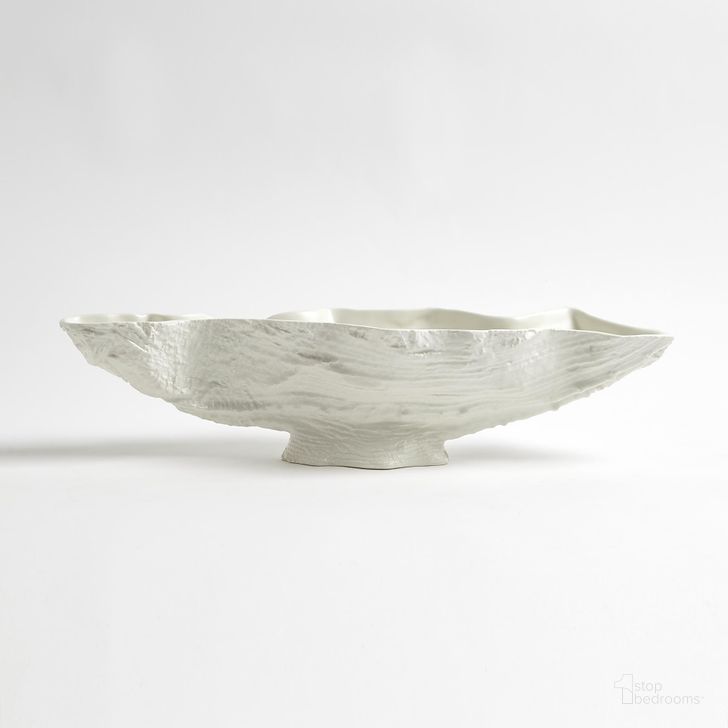 The appearance of Serpentine Lime Bowl In Matte White designed by Global Views in the modern / contemporary interior design. This white piece of furniture  was selected by 1StopBedrooms from Serpentine Collection to add a touch of cosiness and style into your home. Sku: JG7.10006. Material: Ceramic. Product Type: Bowl. Image1