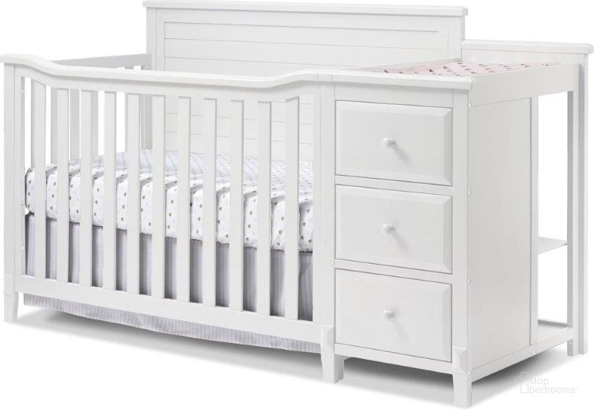 The appearance of Sorelle Berkley Crib And Changer Panel Crib In White designed by Sorelle Furniture in the transitional interior design. This white piece of furniture  was selected by 1StopBedrooms from Berkley Collection to add a touch of cosiness and style into your home. Sku: 1350-W. Product Type: Crib. Image1