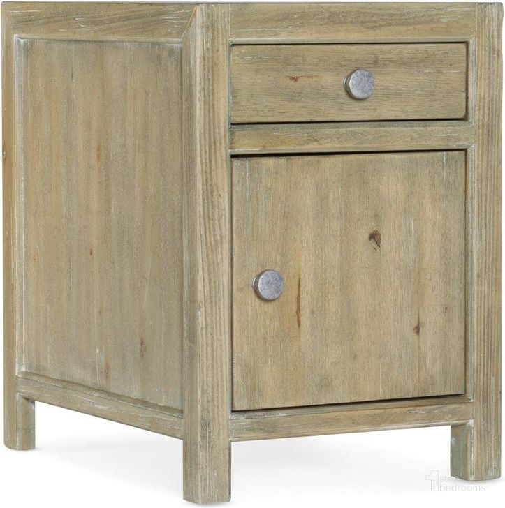 The appearance of Surfrider Chairside Chest designed by Hooker in the transitional interior design. This light wood piece of furniture  was selected by 1StopBedrooms from Surfrider Collection to add a touch of cosiness and style into your home. Sku: 6015-50006-80. Material: Wood. Product Type: Chest. Image1