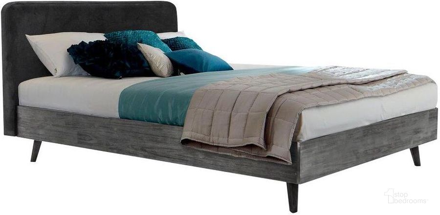 The appearance of Thornbury Gray King Platform Bed designed by Polished Pine in the transitional interior design. This gray piece of furniture  was selected by 1StopBedrooms from Thornbury Collection to add a touch of cosiness and style into your home. Sku: LCMVBDTGKGBX1;LCMVBDTGKGBX2;LCMVBDTGKGBX3;LCMVBDTGKGBX4. Bed Type: Platform Bed. Material: Wood. Product Type: Platform Bed. Bed Size: King. Image1
