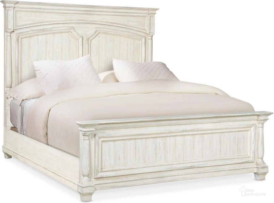 The appearance of Traditions California King Panel Bed 5961-90260-02 designed by Hooker in the traditional interior design. This white piece of furniture  was selected by 1StopBedrooms from Traditions Collection to add a touch of cosiness and style into your home. Sku: 5961-90263-02;5961-90267-02;5961-90268-02. Bed Type: Panel Bed. Material: Wood. Product Type: Panel Bed. Bed Size: California King.