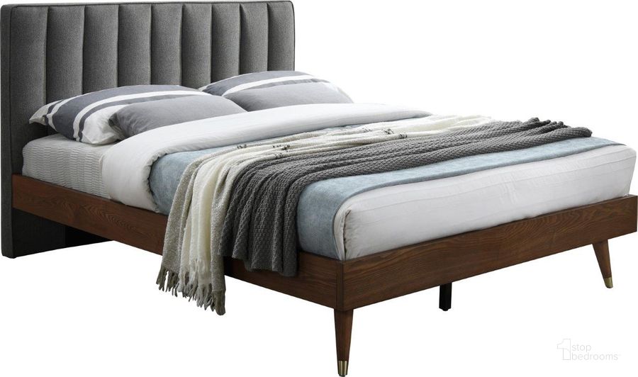 The appearance of Vance Grey Linen Fabric Queen Bed (3 Boxes) designed by Meridian in the modern / contemporary interior design. This grey linen fabric piece of furniture  was selected by 1StopBedrooms from Vance Collection to add a touch of cosiness and style into your home. Sku: VanceGrey-Q-1;VanceGrey-Q-2;VanceGrey-Q-3. Bed Type: Platform Bed. Product Type: Platform Bed. Bed Size: Queen. Material: Linen. Image1