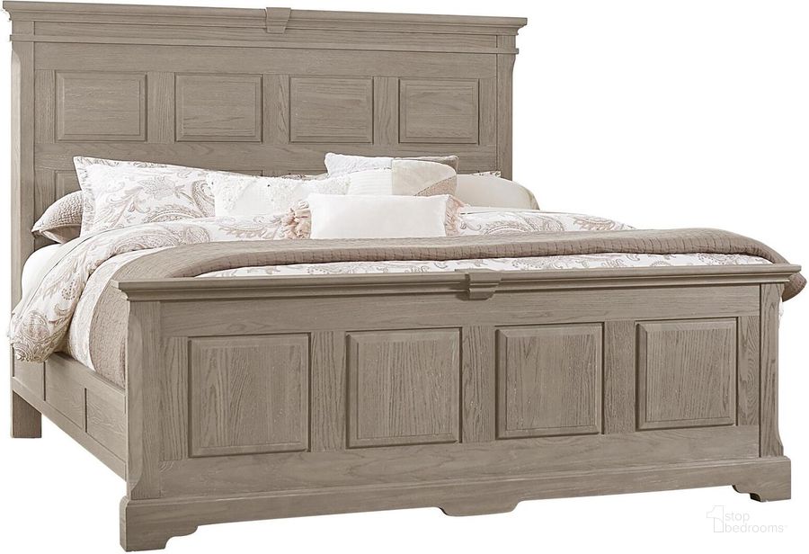 The appearance of Heritage King Mansion With Decorative Rails Bed In Aged White Oak designed by Artisan & Post in the modern / contemporary interior design. This gray piece of furniture  was selected by 1StopBedrooms from Heritage Collection to add a touch of cosiness and style into your home. Sku: 114-669;114-966;114-833;MS-MS2. Bed Type: Panel Bed. Material: Wood. Product Type: Panel Bed. Bed Size: King. Image1