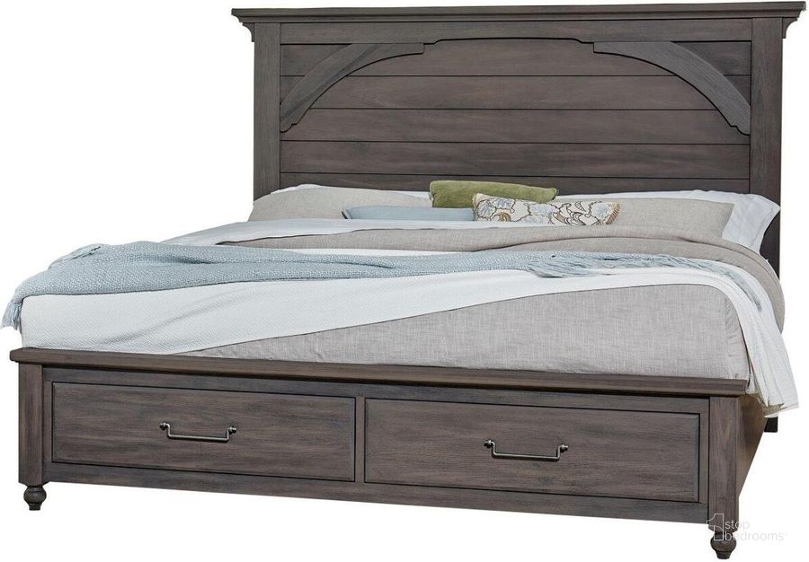 The appearance of Vista Queen Mansion Storage Bed In Grey Oak designed by Vaughan Bassett in the transitional interior design. This grey oak piece of furniture  was selected by 1StopBedrooms from Vista Collection to add a touch of cosiness and style into your home. Sku: 772-559;772-050B;772-502;TT-555T. Bed Type: Storage Bed. Material: Wood. Product Type: Storage Bed. Bed Size: Queen. Image1