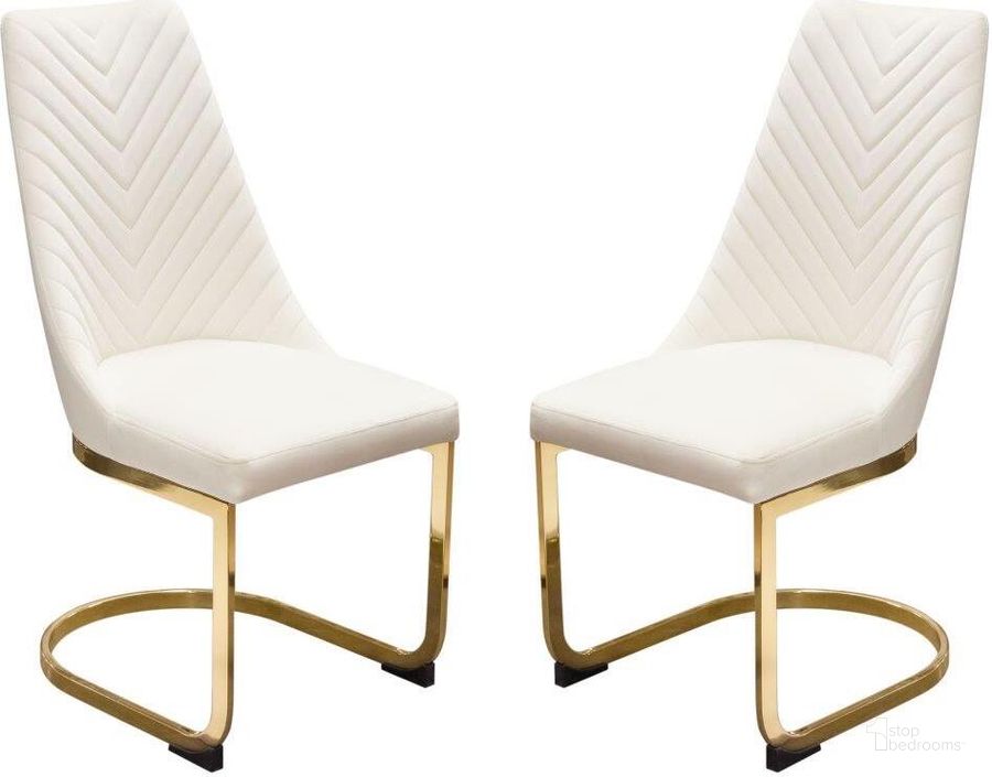 The appearance of Vogue Dining Chairs Set of 2 In Cream Velvet With Polished Gold Metal Base designed by Diamond Sofa in the modern / contemporary interior design. This cream piece of furniture  was selected by 1StopBedrooms from Vogue Collection to add a touch of cosiness and style into your home. Sku: VOGUE2DCCM2PK. Product Type: Dining Chair. Material: Velvet. Image1