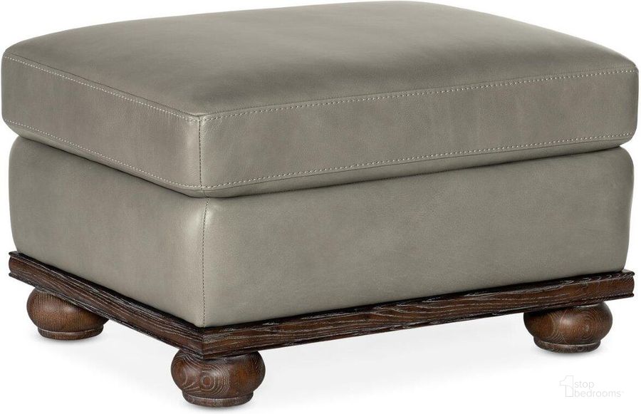 The appearance of William Ottoman SS707-OT-094 designed by Hooker in the traditional interior design. This dark wood piece of furniture  was selected by 1StopBedrooms from William Collection to add a touch of cosiness and style into your home. Sku: SS707-OT-094. Material: Leather. Product Type: Ottoman. Image1