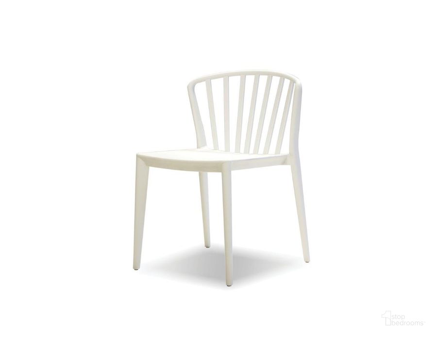 The appearance of Windsor Dining Chair Set of 4 In White designed by Mobital in the modern / contemporary interior design. This white piece of furniture  was selected by 1StopBedrooms from Windsor Collection to add a touch of cosiness and style into your home. Sku: DCH-WIND-WHIT-. Material: Polypropylene. Product Type: Dining Chair. Image1