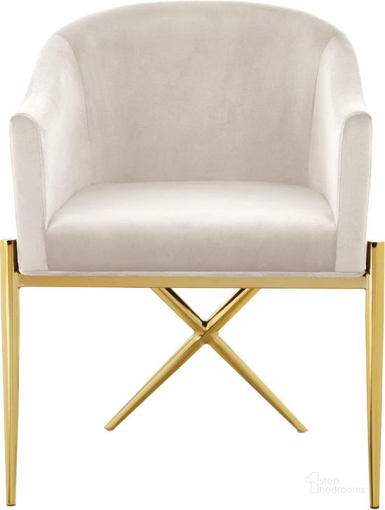 The appearance of Xavier Cream Velvet Dining Chair designed by Meridian in the modern / contemporary interior design. This cream velvet piece of furniture  was selected by 1StopBedrooms from Xavier Collection to add a touch of cosiness and style into your home. Sku: 763Cream-C. Product Type: Dining Chair. Material: Velvet. Image1