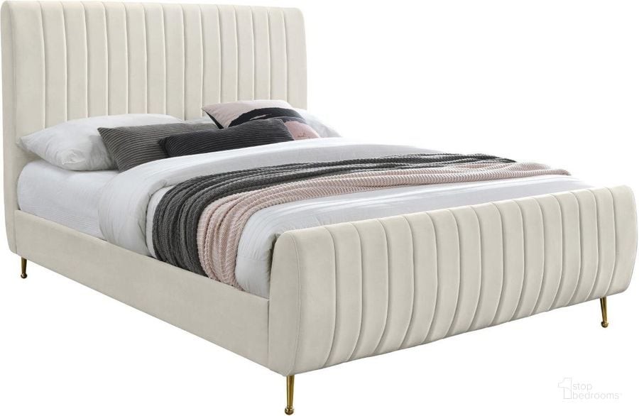 The appearance of Zara Cream Velvet King Bed designed by Meridian in the modern / contemporary interior design. This cream velvet piece of furniture  was selected by 1StopBedrooms from Zara Collection to add a touch of cosiness and style into your home. Sku: ZaraCream-K-1;ZaraCream-K-2;ZaraCream-K-3. Bed Type: Platform Bed. Product Type: Platform Bed. Bed Size: King. Material: Velvet. Image1