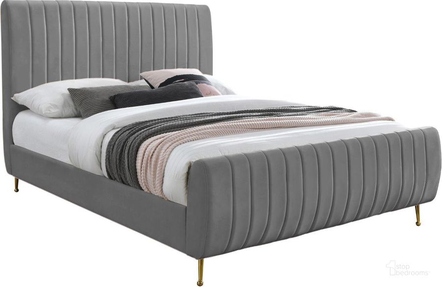 The appearance of Zara Grey Velvet Full Bed designed by Meridian in the modern / contemporary interior design. This grey velvet piece of furniture  was selected by 1StopBedrooms from Zara Collection to add a touch of cosiness and style into your home. Sku: ZaraGrey-F-1;ZaraGrey-F-2;ZaraGrey-F-3. Bed Type: Platform Bed. Product Type: Platform Bed. Bed Size: Full. Material: Velvet. Image1