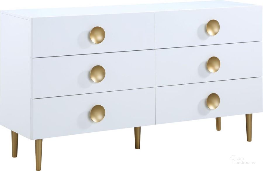 The appearance of Zayne White Dresser designed by Meridian in the modern / contemporary interior design. This white piece of furniture  was selected by 1StopBedrooms from Zayne Collection to add a touch of cosiness and style into your home. Sku: 842White-D. Material: Wood. Product Type: Dresser. Image1