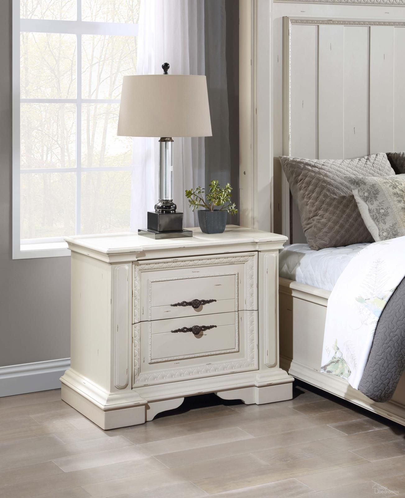 Evelyn Collection