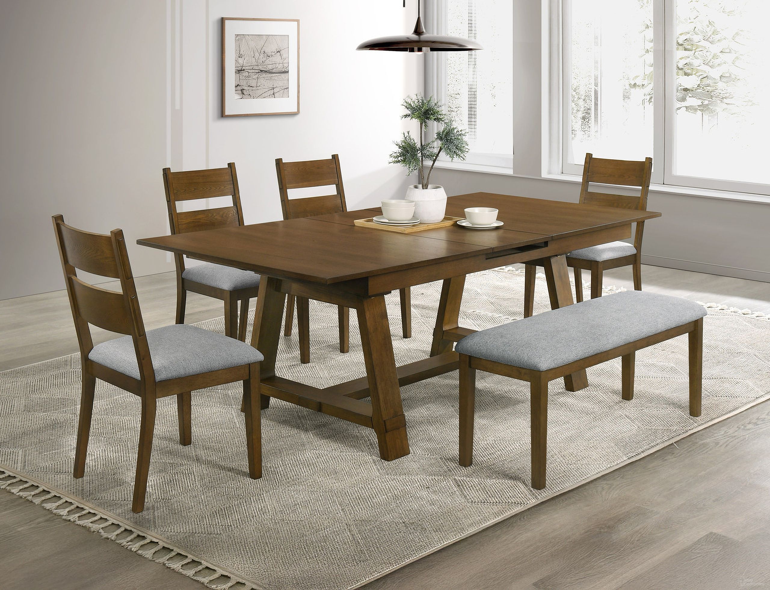 Everly Collection