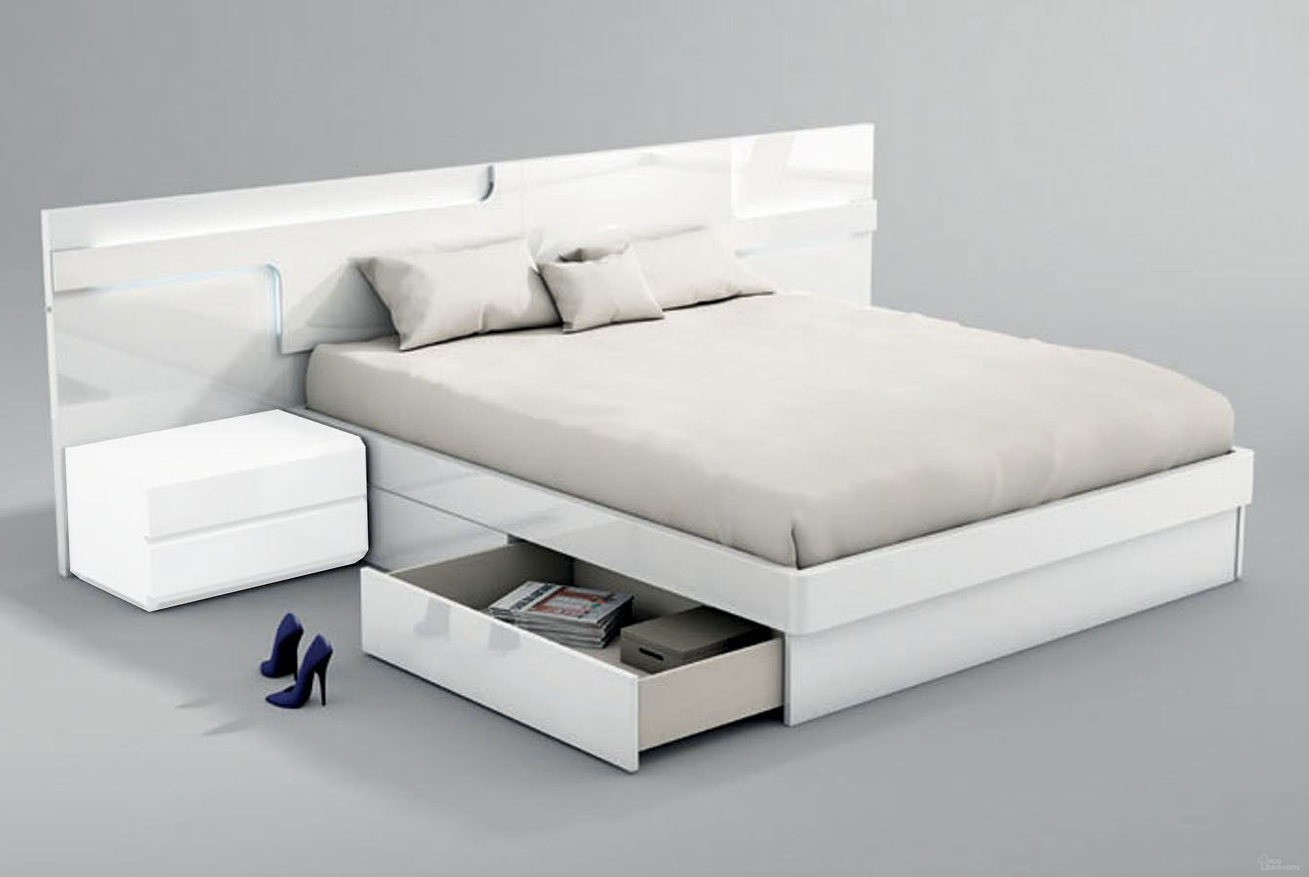 Sara Collection