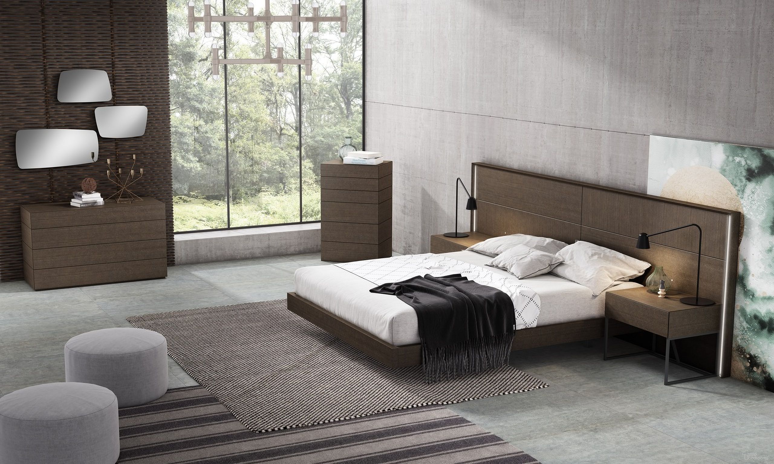 Almada Collection