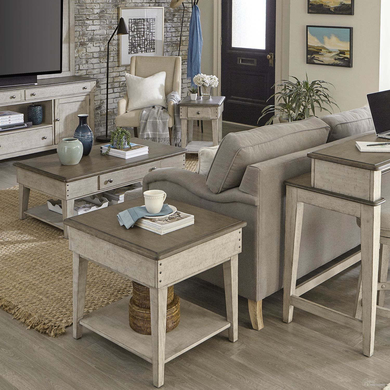 Ivy Hollow Collection