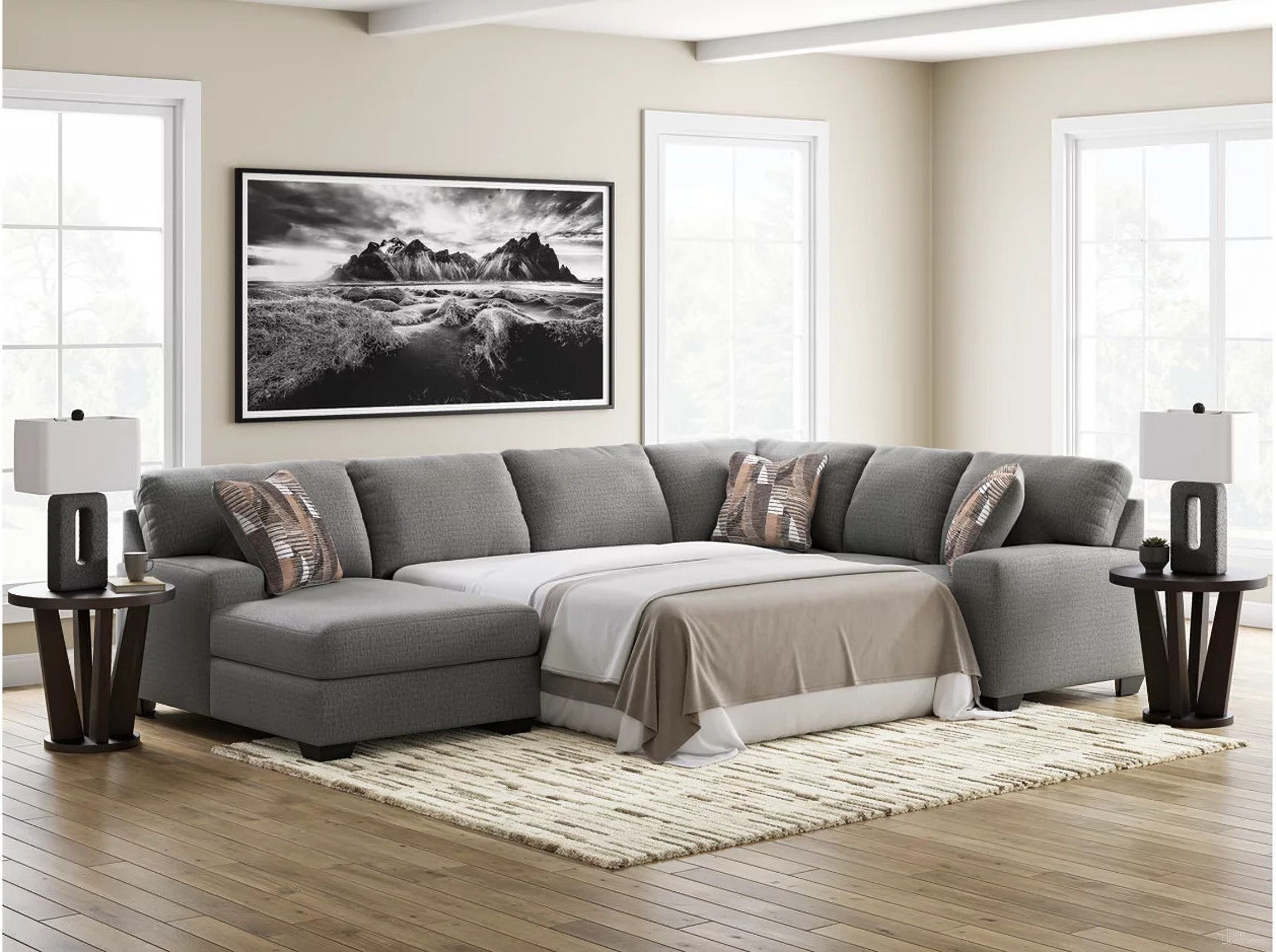 Newellen Collection