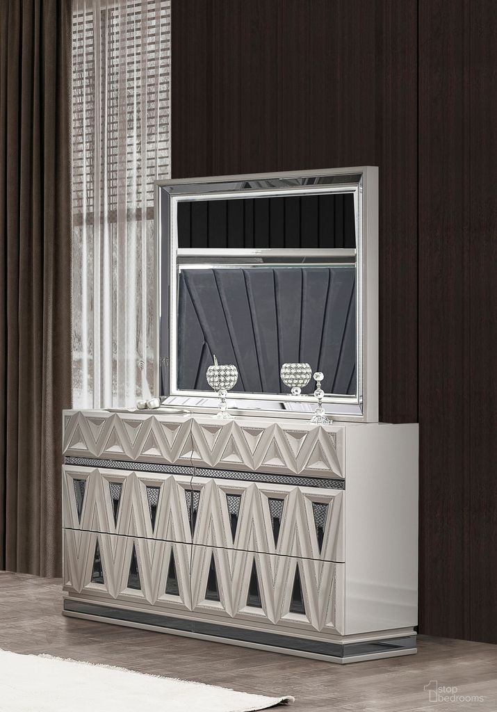 Lavita Collection