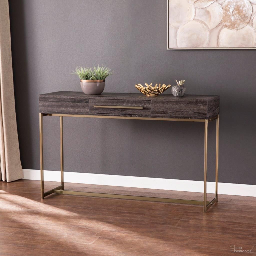 Akmonton Collection