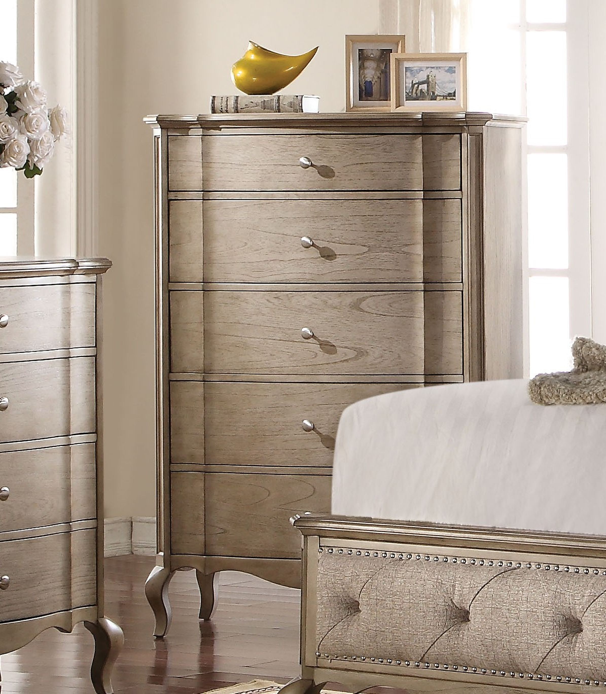 The appearance of Acme Chelmsford 5-Drawer Chest in Antique Taupe designed by ACME in the transitional interior design. This brown piece of furniture  was selected by 1StopBedrooms from Chelmsford Collection to add a touch of cosiness and style into your home. Sku: 26056. Material: Wood.
