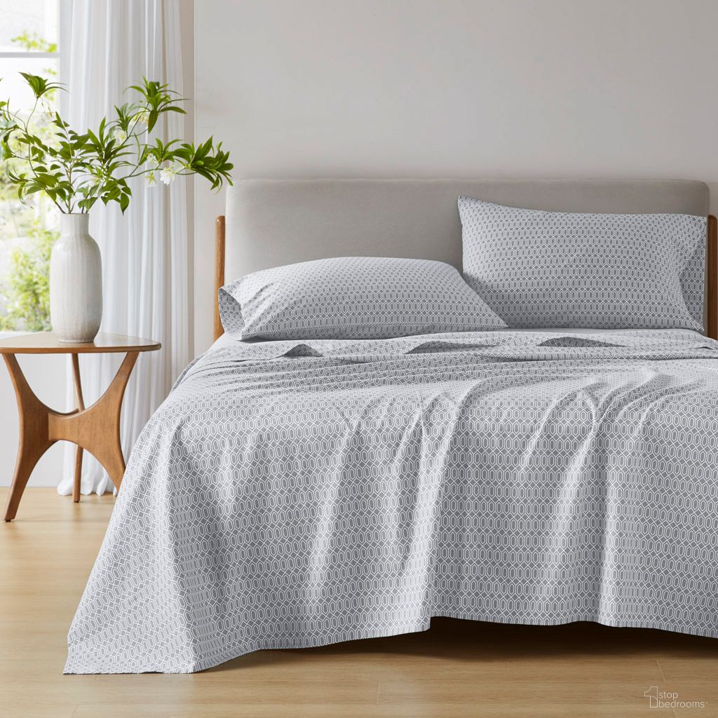 The appearance of 144 Thread Count Cotton Printed Cotton Sheets In Grey Diamond designed by Olliix in the transitional interior design. This grey diamond piece of furniture was selected by 1StopBedrooms from 144 Thread Count Cotton Collection to add a touch of cosiness and style into your home. Sku: AM20-0485. Bed Size: California King. Material: Cotton.