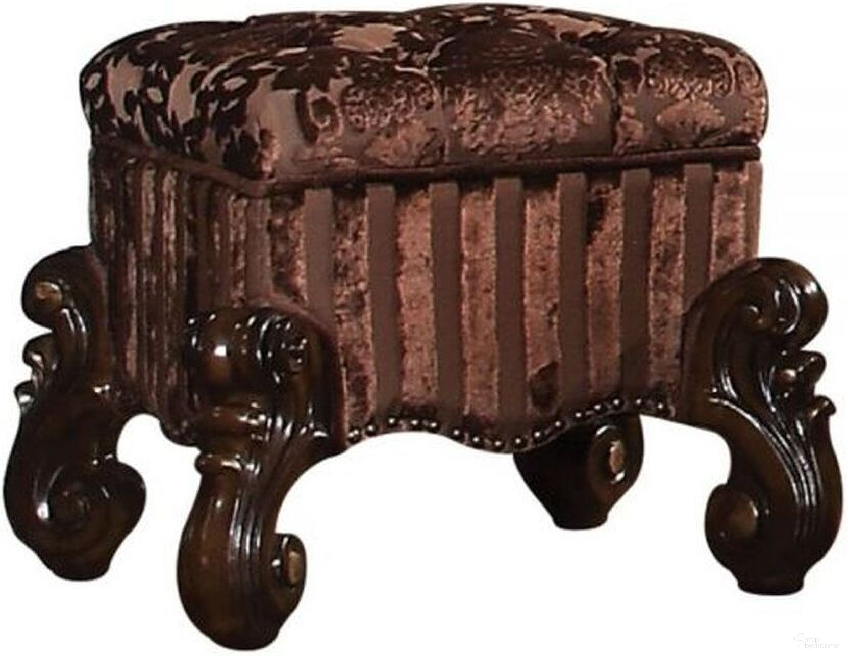 The appearance of 22 Inch Fabric Damask Footstool In Chocolate designed by Homeroots in the traditional interior design. This chocolate piece of furniture was selected by 1StopBedrooms from to add a touch of cosiness and style into your home. Sku: 374209. Material: Fabric.