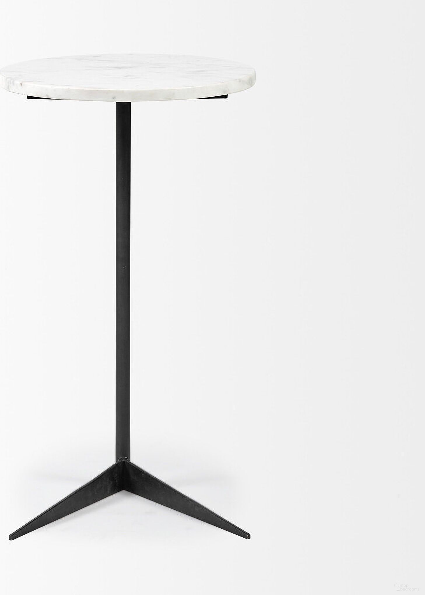 The appearance of 27 Inch Marble Round End Table In Black and White designed by Homeroots in the modern / contemporary interior design. This black and white piece of furniture  was selected by 1StopBedrooms from  to add a touch of cosiness and style into your home. Sku: 380695. Material: Marble.