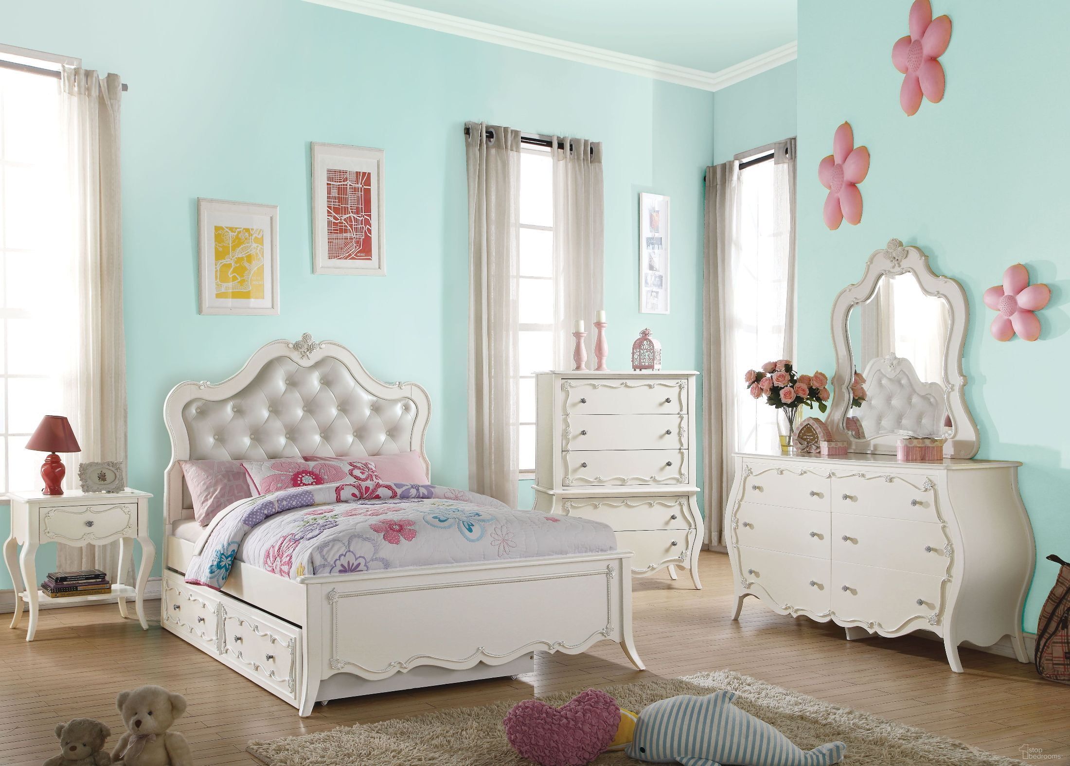 The appearance of Edalene Pearl White Youth Upholstered Panel Bedroom Set designed by ACME in the transitional interior design. This white piece of furniture was selected by 1StopBedrooms from Edalene Collection to add a touch of cosiness and style into your home. Sku: 30505T-HB;30506T-FB;30507T-R;30509. Bed Type: Panel Bed. Bed Size: Twin. Material: Vinyl.