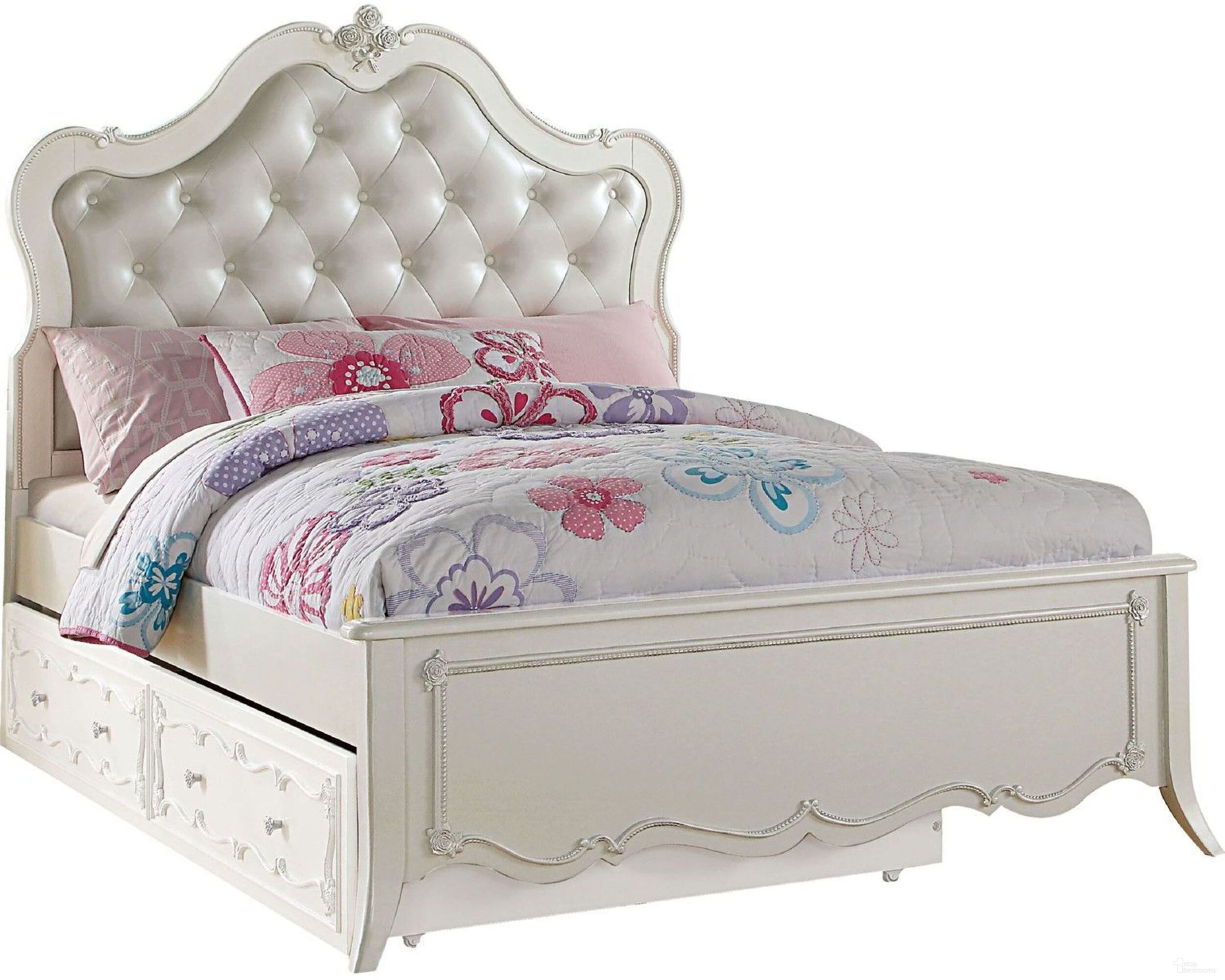 The appearance of Edalene Pearl White Twin Upholstered Panel Bed designed by ACME in the transitional interior design. This white piece of furniture was selected by 1StopBedrooms from Edalene Collection to add a touch of cosiness and style into your home. Sku: 30505T-HB;30506T-FB;30507T-R. Bed Type: Panel Bed. Bed Size: Twin. Material: Vinyl.