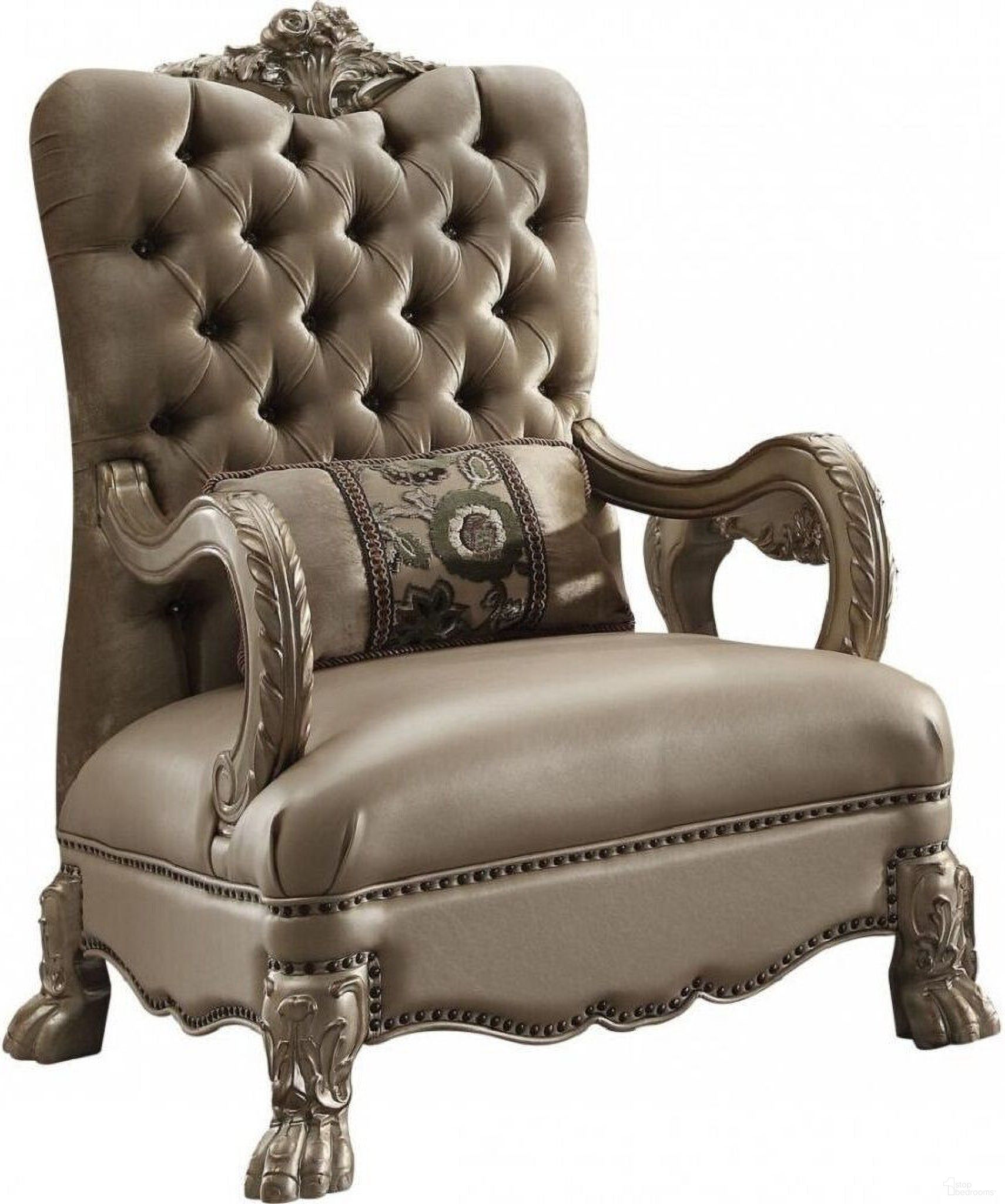 The appearance of 34 Inch Velvet Tufted Chesterfield Chair and Toss Pillow In Bone and Gold designed by Homeroots in the traditional interior design. This bone and gold piece of furniture was selected by 1StopBedrooms from to add a touch of cosiness and style into your home. Sku: 515781. Material: Velvet.