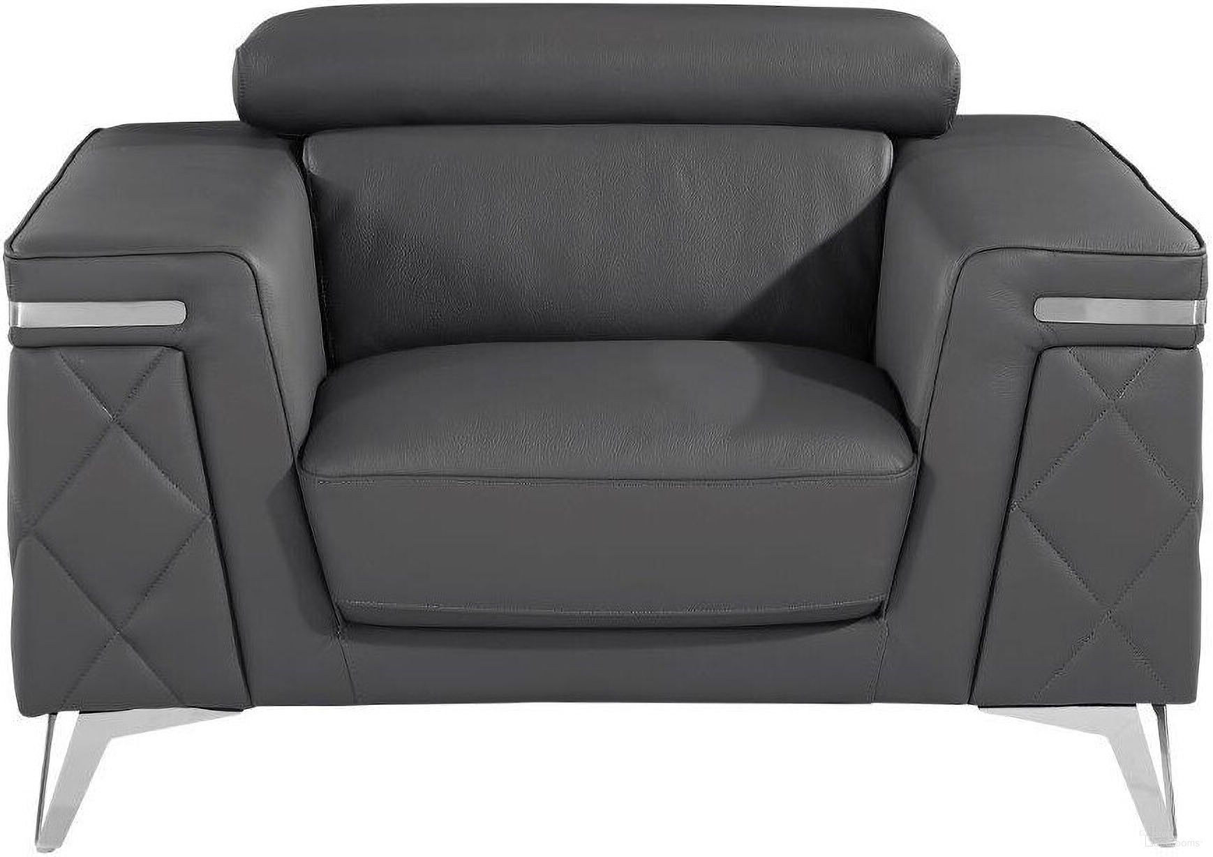 The appearance of 42 Inch Top Grain Leather Club Chair In Grey and Silver designed by Homeroots in the modern / contemporary interior design. This grey and silver piece of furniture was selected by 1StopBedrooms from to add a touch of cosiness and style into your home. Sku: 534091. Material: Genuine Leather.
