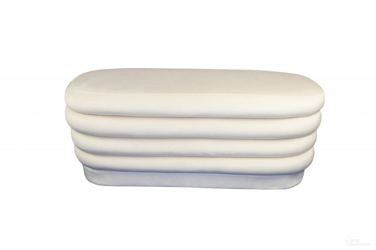 The appearance of 44 Inch Velvet Tufted Oval Ottoman In White designed by Homeroots in the modern / contemporary interior design. This white piece of furniture was selected by 1StopBedrooms from to add a touch of cosiness and style into your home. Sku: 489307. Material: Velvet.