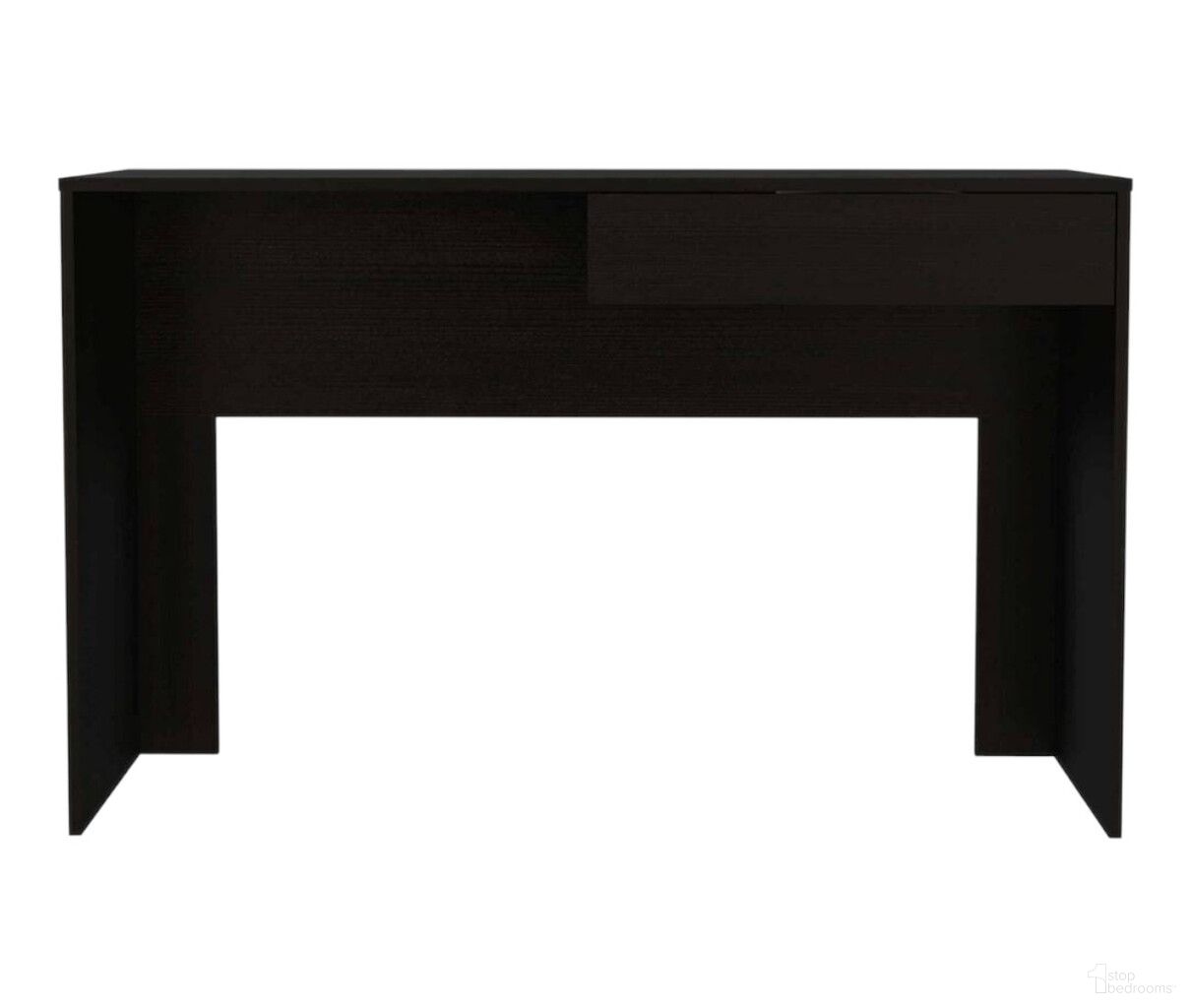The appearance of 47 Inch Computer Desk In Black designed by Homeroots in the modern / contemporary interior design. This black piece of furniture was selected by 1StopBedrooms from to add a touch of cosiness and style into your home. Sku: 403830.