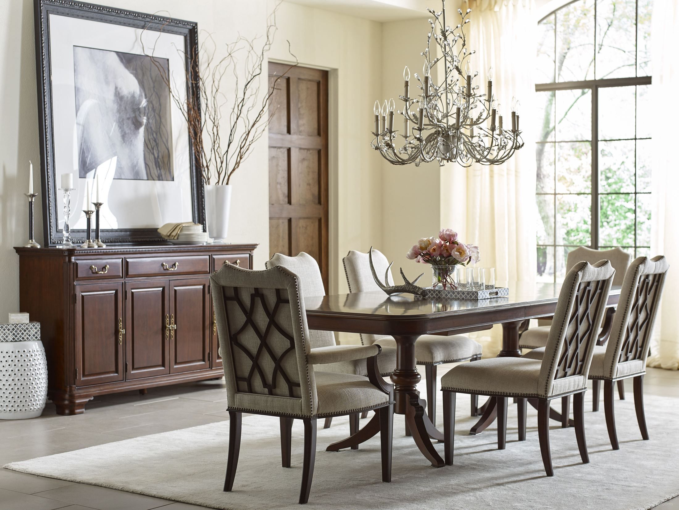 Hadleigh Double Pedestal Dining Room Set