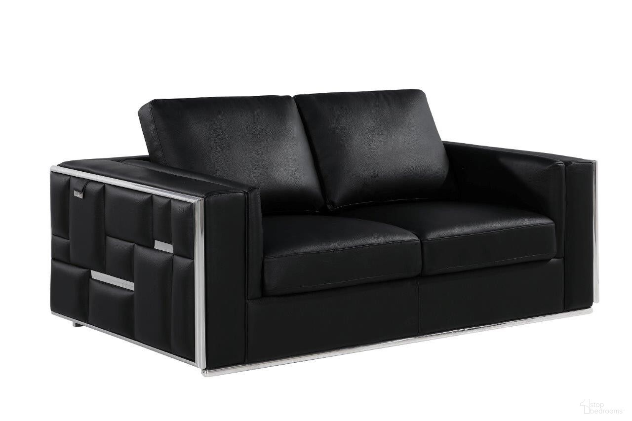 The appearance of 73 Inch Top Grain Leather Loveseat In Black and Silver Metallic designed by Homeroots in the modern / contemporary interior design. This black and silver metallic piece of furniture  was selected by 1StopBedrooms from  to add a touch of cosiness and style into your home. Sku: 534094. Material: Genuine Leather.