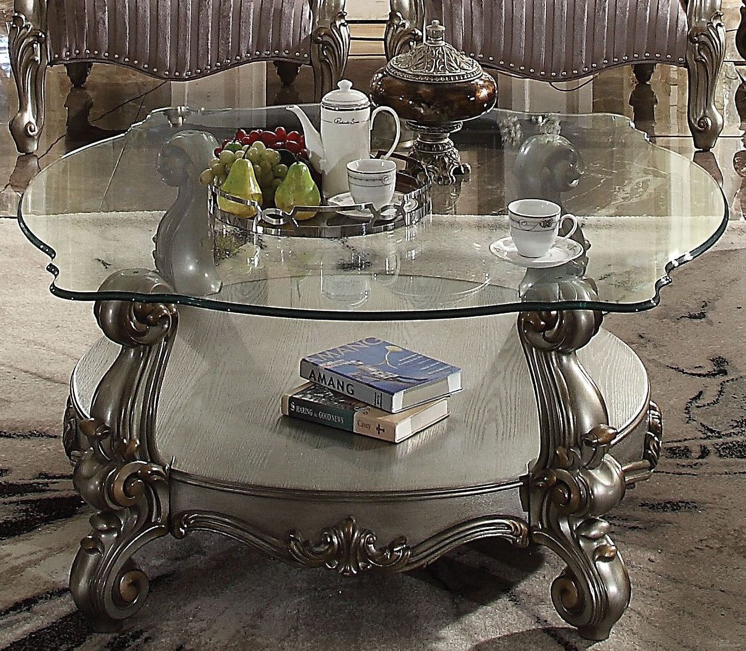 The appearance of Versailles Antique Platinum and Clear Glass Coffee Table designed by ACME in the rustic / southwestern interior design. This silver piece of furniture was selected by 1StopBedrooms from Versailles Collection to add a touch of cosiness and style into your home. Sku: 86845ST;82086GL. Material: Wood.
