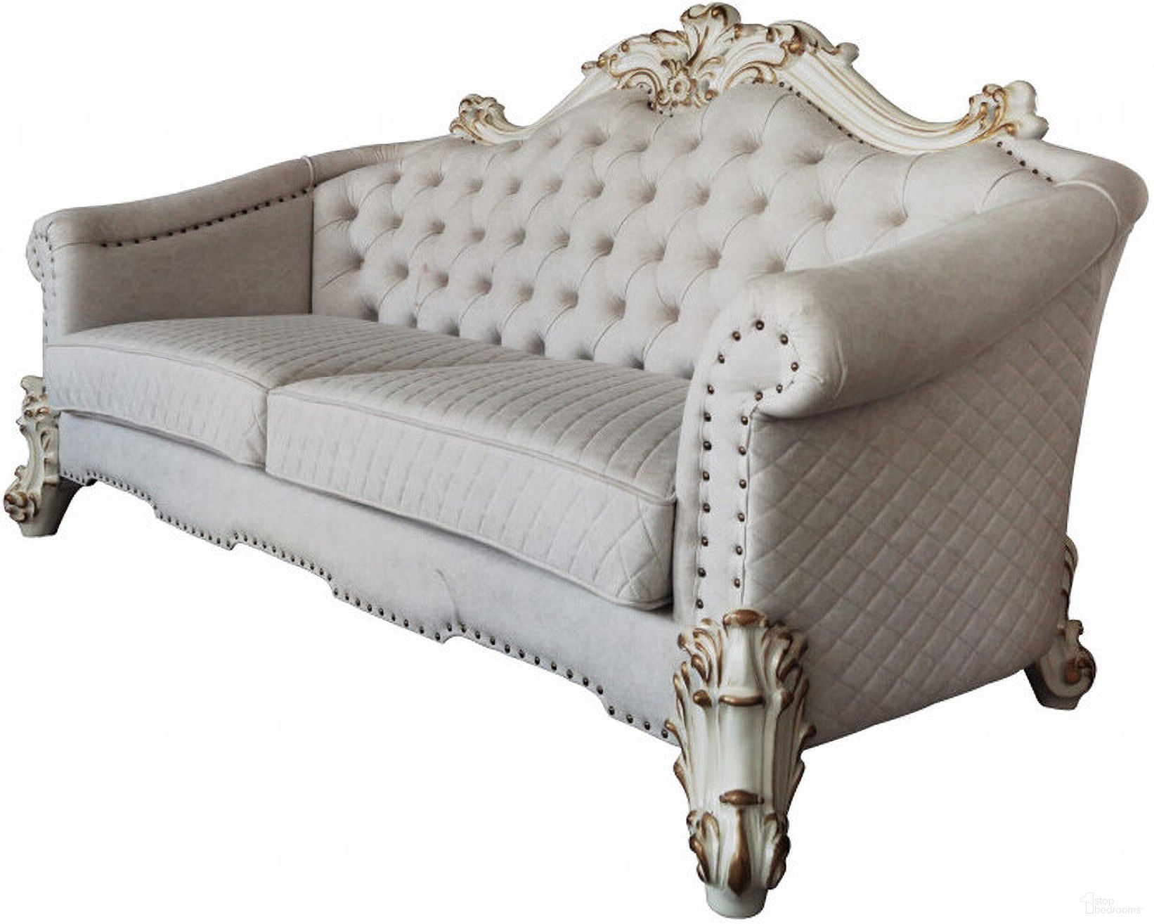 The appearance of 89 Inch Velvet Sofa and Toss Pillows with Pearl Legs In Ivory designed by Homeroots in the modern / contemporary interior design. This ivory piece of furniture was selected by 1StopBedrooms from to add a touch of cosiness and style into your home. Sku: 491049. Material: Velvet.