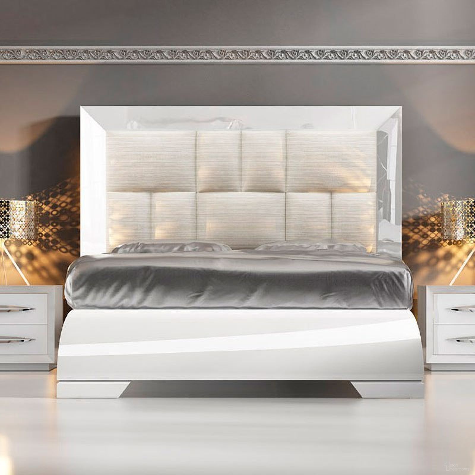 The appearance of Carmen Platform Bed (White) (Queen) designed by ESF in the modern / contemporary interior design. This white high gloss piece of furniture  was selected by 1StopBedrooms from Carmen Collection to add a touch of cosiness and style into your home. Sku: CARMENBEDQ.SWHITE;WFRAMEQUEENS. Bed Type: Platform Bed. Bed Size: Queen. Material: MDF.