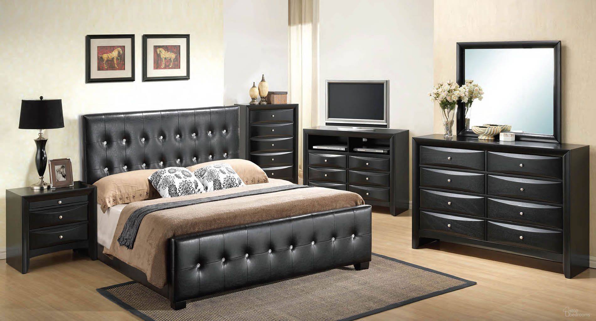 The appearance of G2583 Youth Upholstered Bedroom Set designed by Glory in the transitional interior design. This black piece of furniture was selected by 1StopBedrooms from G1500 Collection to add a touch of cosiness and style into your home. Sku: G2583-TB-UP-Twin Bed Headboard;G2583-TB-UP-Twin Bed Footboard;G2583-TB-UP-Twin Bed Rails;G1500-N-Nightstand. Bed Type: Panel Bed. Material: Upholstered. Bed Size: Twin.