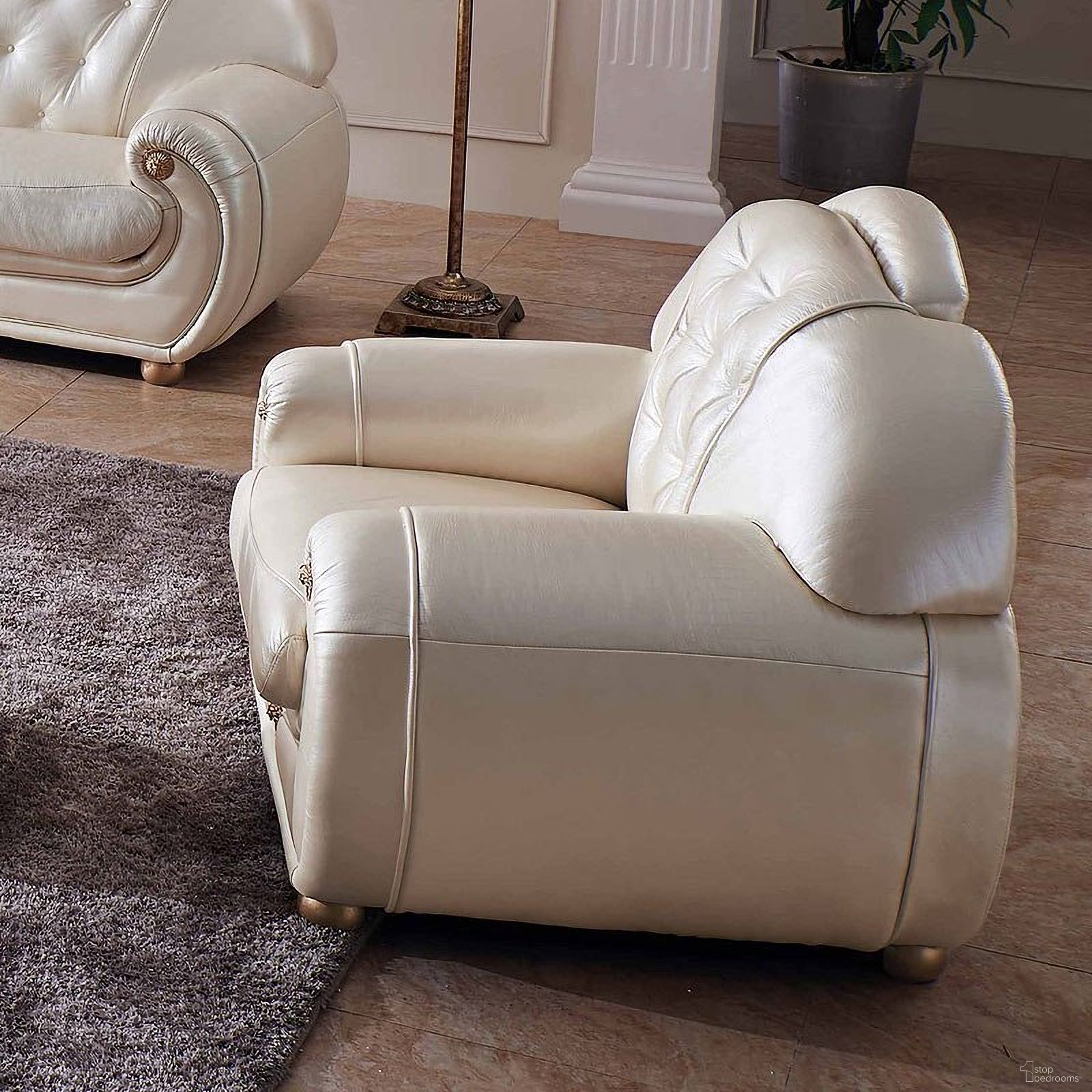 The appearance of Giza Chair (Beige) designed by ESF in the transitional interior design. This beige piece of furniture was selected by 1StopBedrooms from Giza Collection to add a touch of cosiness and style into your home. Sku: GIZA1. Material: Leather.
