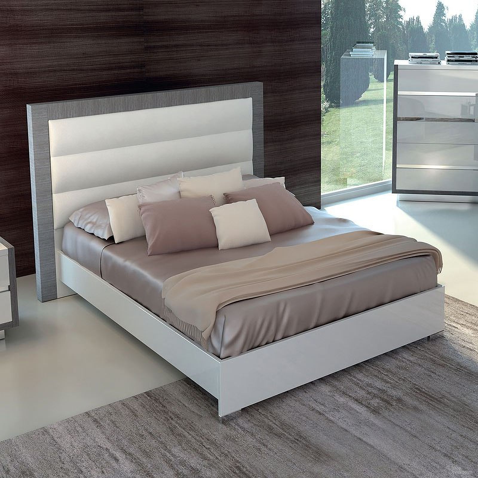 The appearance of Mangano Panel Bed (Queen) designed by ESF in the modern / contemporary interior design. This white piece of furniture  was selected by 1StopBedrooms from Mangano Collection to add a touch of cosiness and style into your home. Sku: MANGANOBEDQ.S;WFRAMEQUEENS. Bed Type: Panel Bed. Bed Size: Queen. Material: MDF.