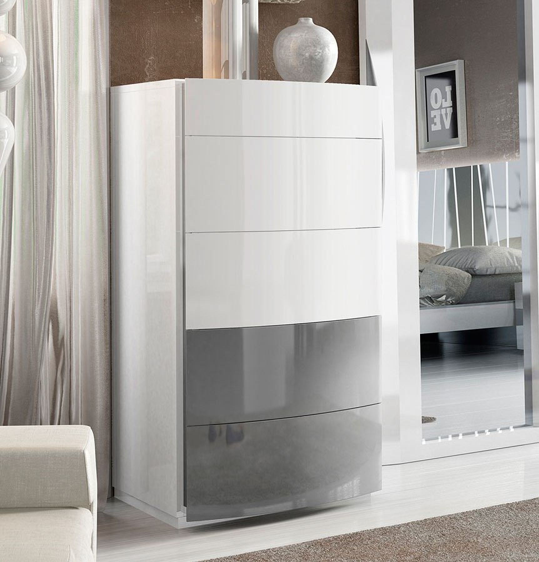 The appearance of Ronda Chest designed by ESF in the modern / contemporary interior design. This white piece of furniture was selected by 1StopBedrooms from Ronda Collection to add a touch of cosiness and style into your home. Sku: RONDACHEST. Material: Wood.