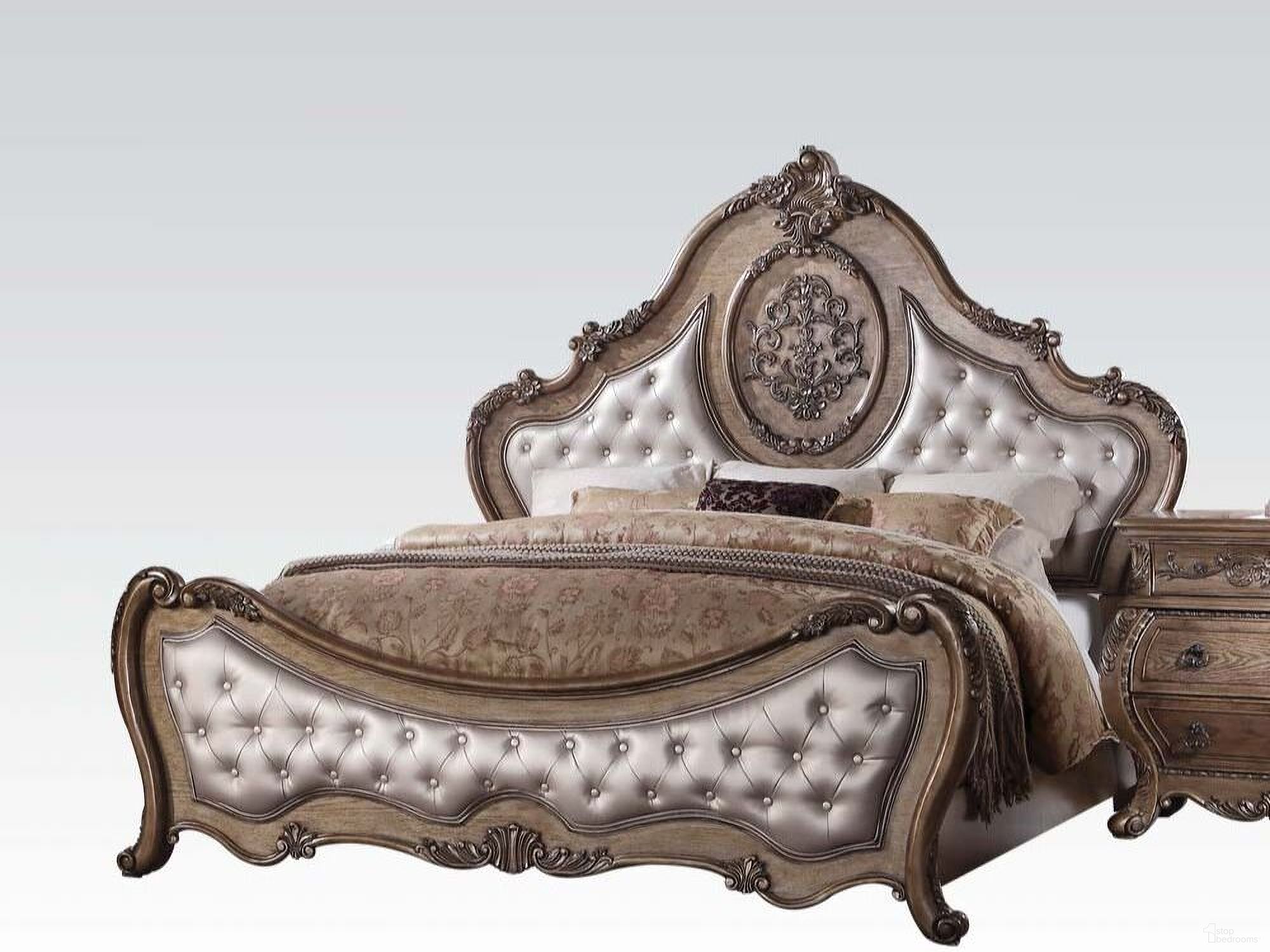 The appearance of Acme Ragenardus Eastern King Bed In Pu And Vintage Oak designed by ACME in the rustic / southwestern interior design. This vintage oak piece of furniture was selected by 1StopBedrooms from Ragenardus Collection to add a touch of cosiness and style into your home. Sku: 26307EK-R;26308CK/EK-HB;26309CK/EK-FB. Bed Type: Panel Bed. Material: Wood. Bed Size: Eastern King.