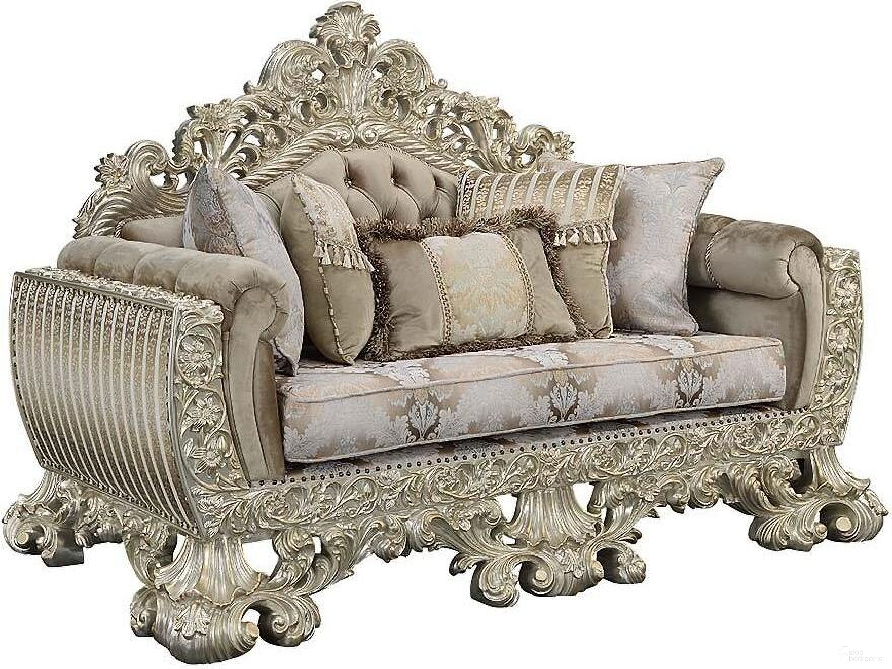 The appearance of Acme Sorina Loveseat With 5 Pillows designed by ACME in the transitional interior design. This antique gold piece of furniture  was selected by 1StopBedrooms from Sorina Collection to add a touch of cosiness and style into your home. Sku: LV01206-1;LV01206-2. Material: Wood.